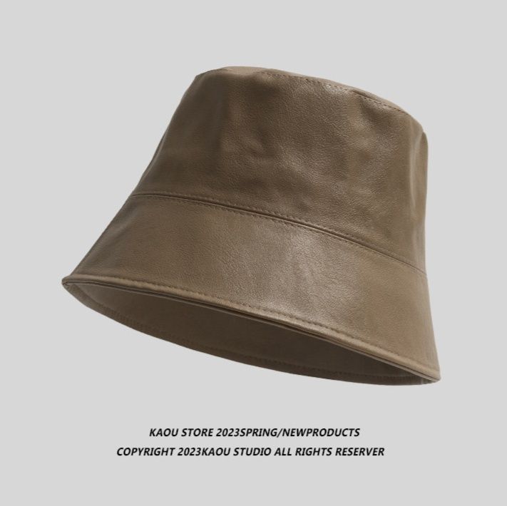 バケットハット 上質な本革仕立て　シンプル　バケットレザー調バケットハット