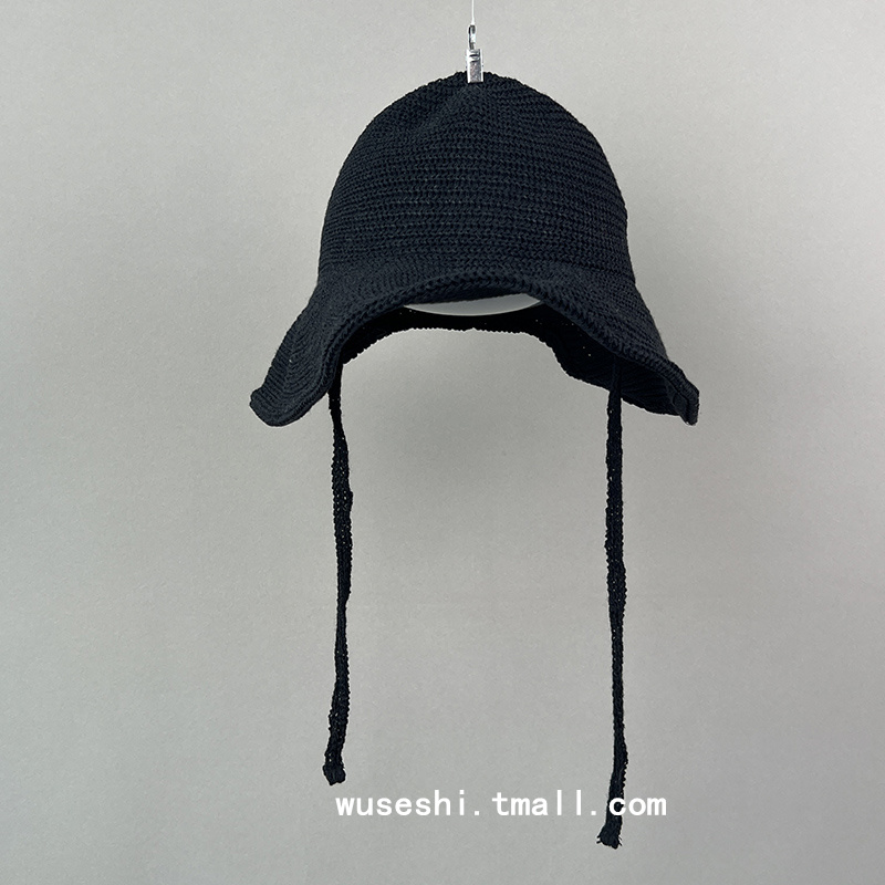 涼やか麦わら風紐付きバケットハット