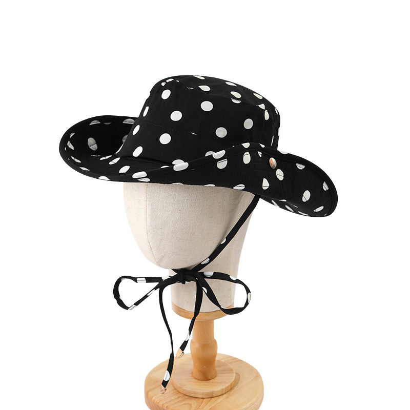 バケットハット 水玉模様の可愛らしいつば広帽子