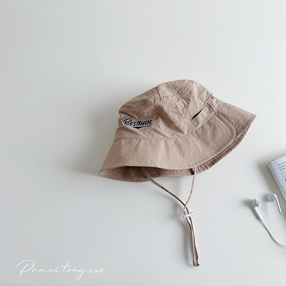 バケットハット キッズ用　シンプル刺繍入り紐付きバケットハット