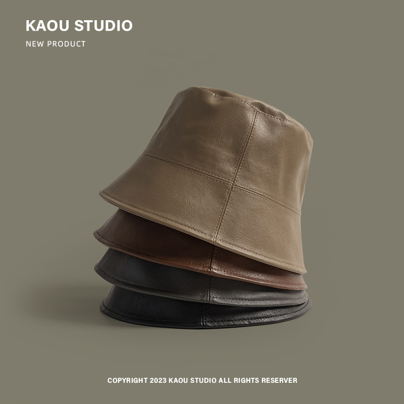 バケットハット 上質な本革仕立て　シンプル　バケットレザー調バケットハット