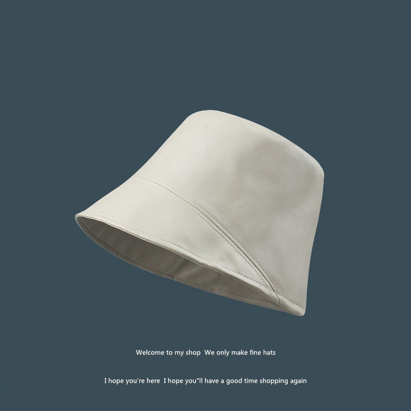 バケットハット 上質な本革風仕立て シンプルバケットハット