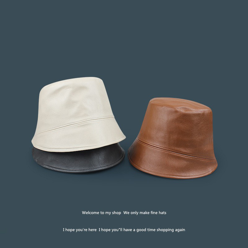 バケットハット 上質な本革風仕立て シンプルバケットハット