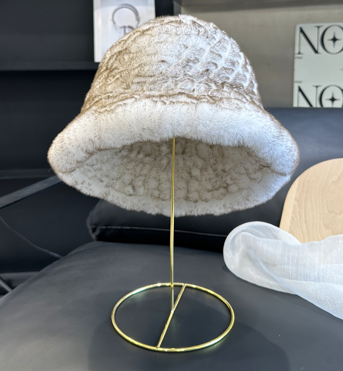 バケットハット ボリューム ラビットファー　贅沢バケットハット