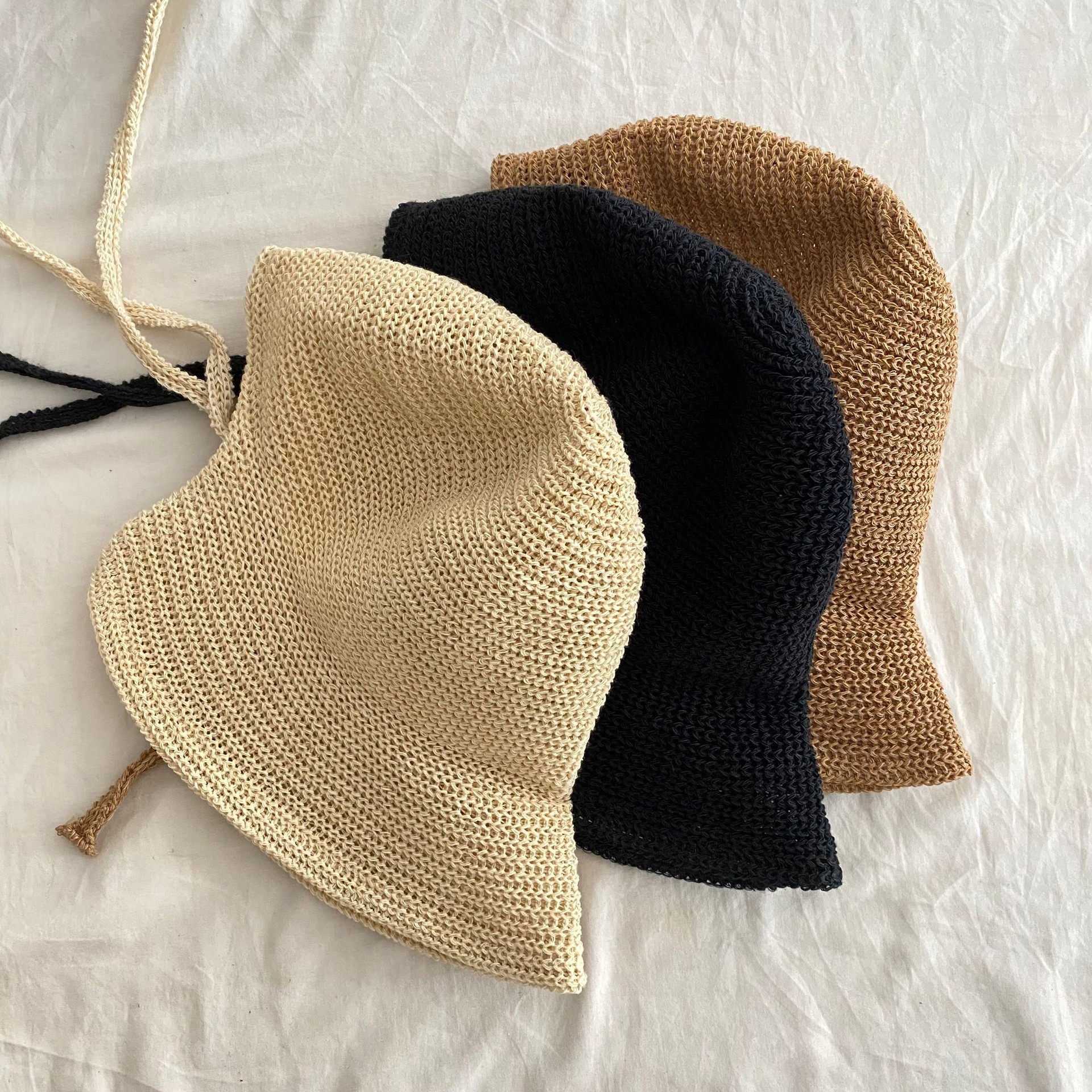 バケットハット 編み込みデザイン紐付きバケットハット