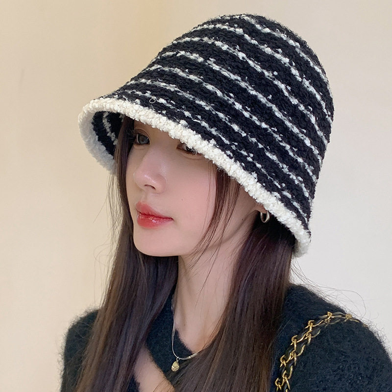 バケットハット 手編みボーダー柄モコモコバケットハット