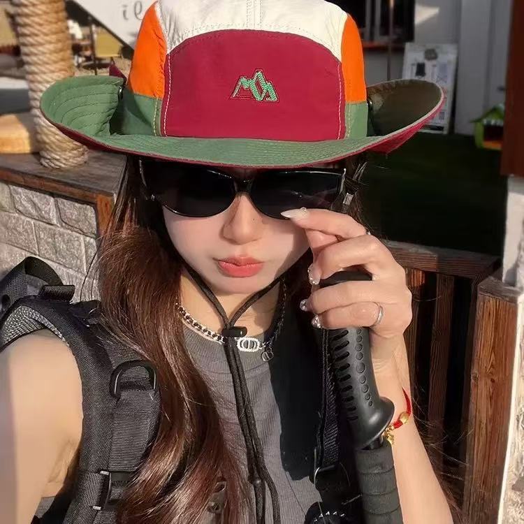 バケットハット 配色切替えデザイン山ロゴ刺繍紐付きバケットハット