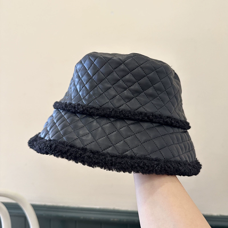 バケットハット キルティング加工 レザー調バケットハット レザー
