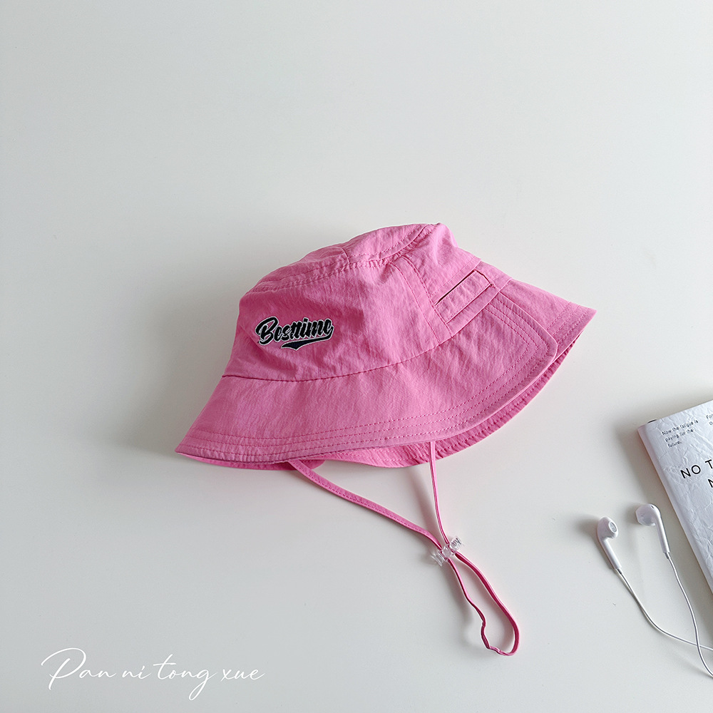 バケットハット キッズ用　シンプル刺繍入り紐付きバケットハット