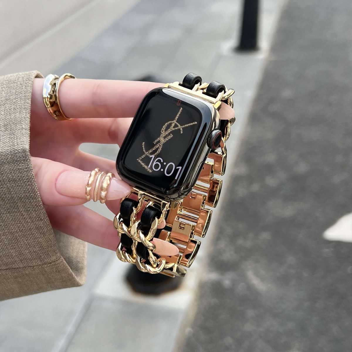 アップルウォッチバンド チェーン装飾スマートウォッチバンド