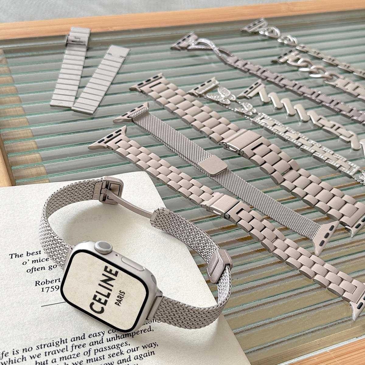 アップルウォッチバンド うねうね波打つ高級デザインバンド