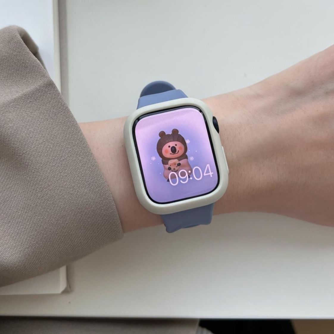 アップルウォッチバンド チェーンデザインシリコンスポーツバンド