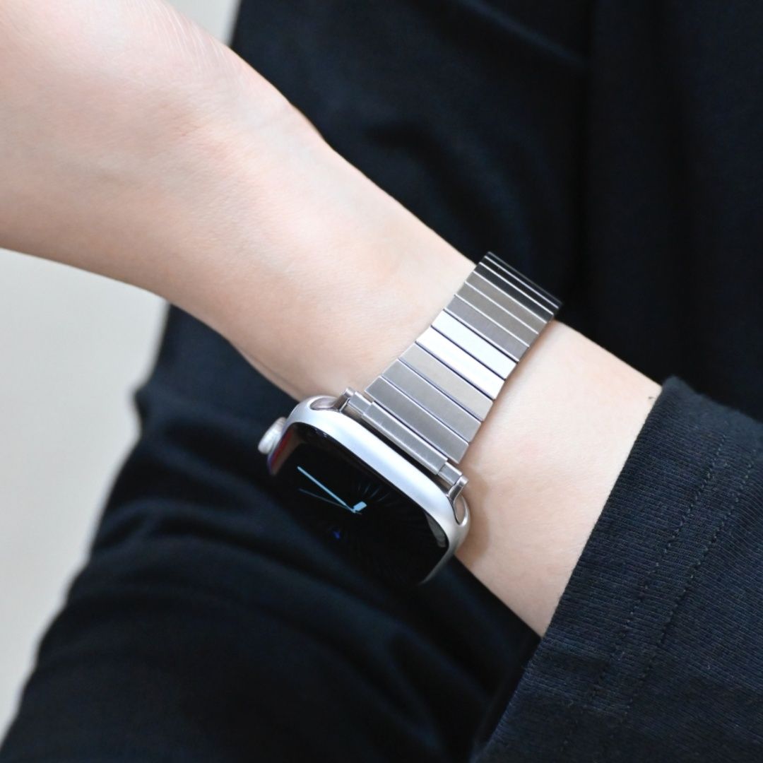 アップルウォッチバンド 高級感溢れる職人技ステンレスバンド
