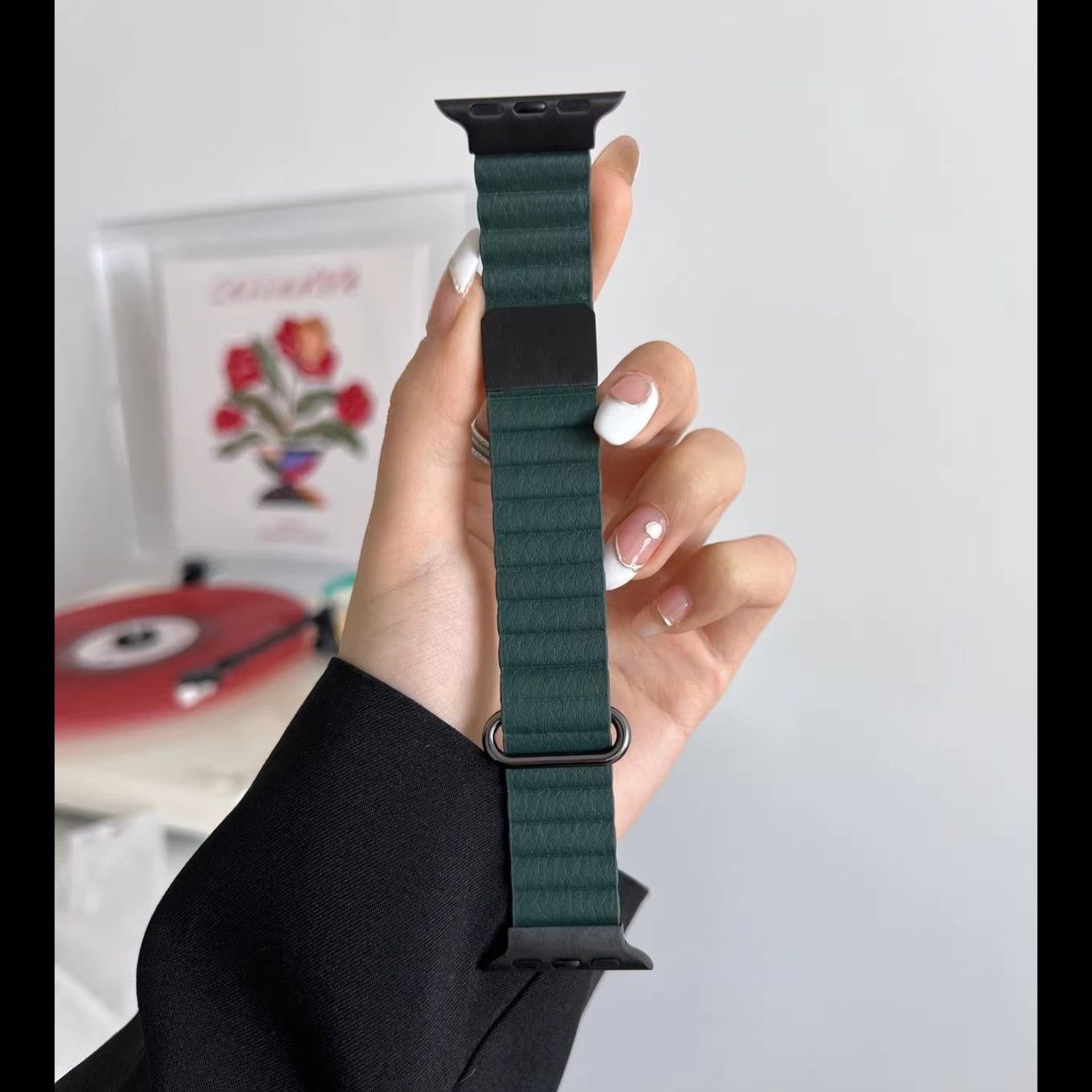 アップルウォッチバンド マグネット式連結レザーバンド