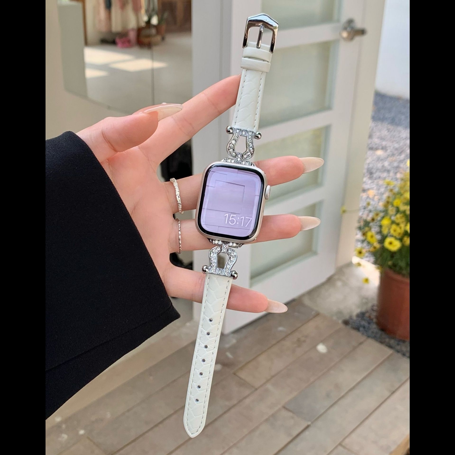 アップルウォッチバンド 本革×メタル 蹄扣デザイン ラインストーン付き