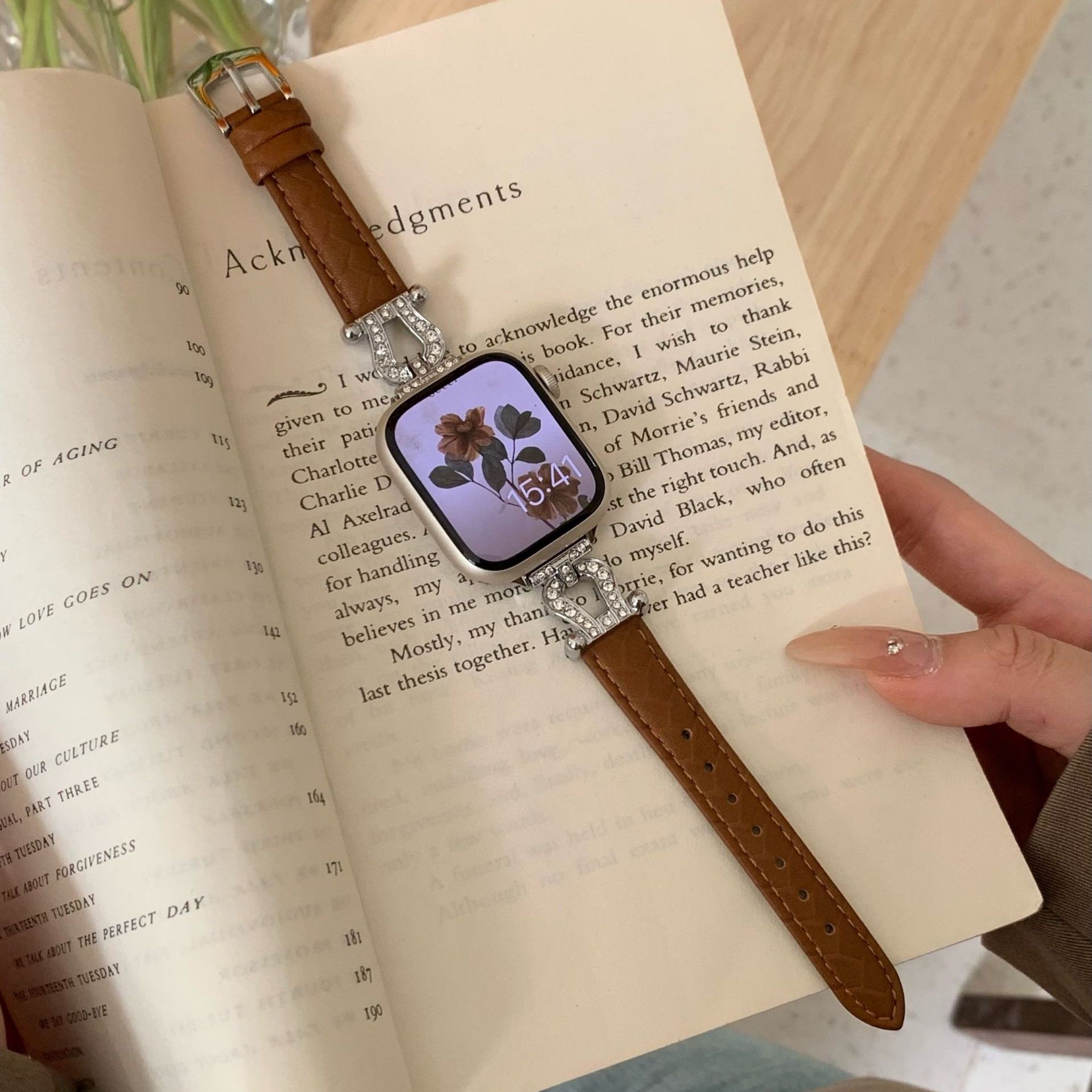 アップルウォッチバンド 本革×メタル 蹄扣デザイン ラインストーン付き