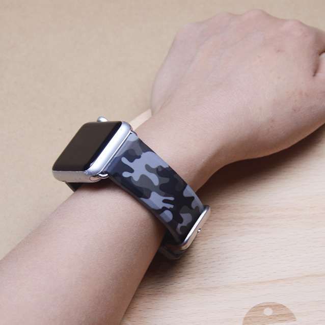 アップルウォッチバンド 迷彩柄シリコン製スポーツバンド