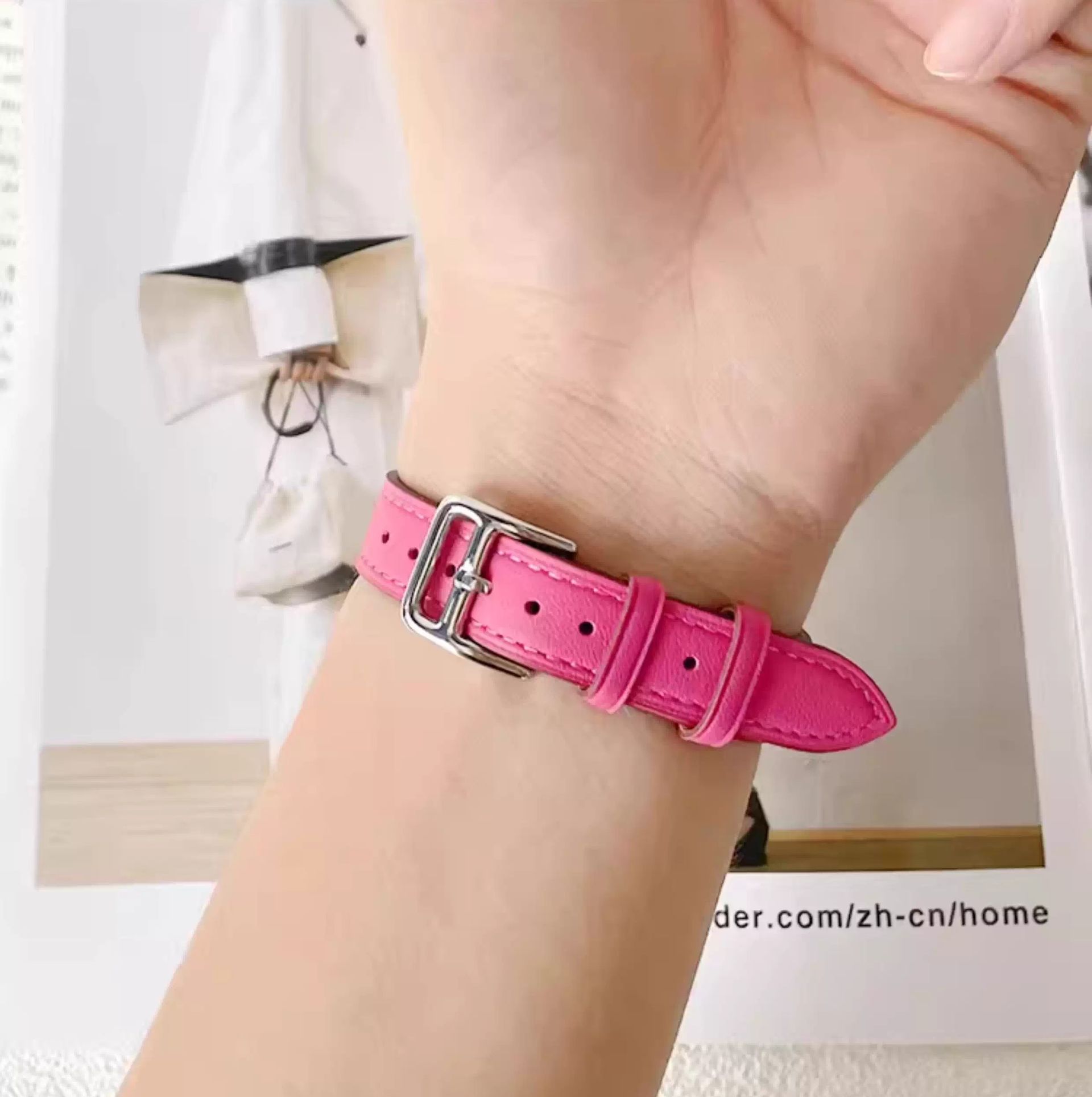 アップルウォッチバンドレザー 上質本革シングルツアー型時計替えバンド