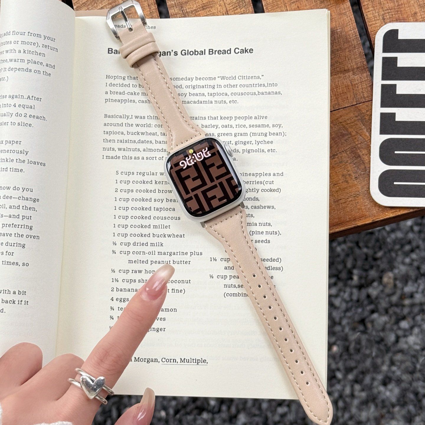 アップルウォッチバンド 本革 小蛮腰デザイン レザー