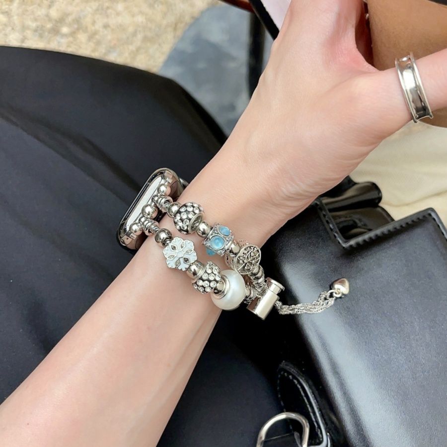 アップルウォッチバンド 髑髏と四つ葉モチーフ装飾ビーズ連バンド