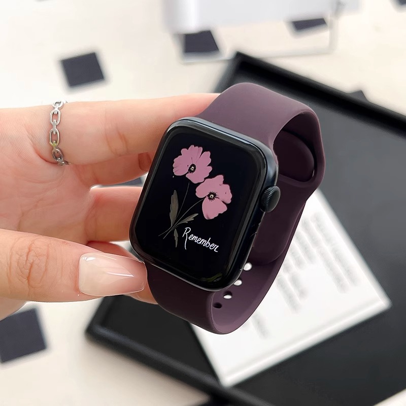 アップルウォッチバンド シリコン製スポーツバンド 快適フィット仕様