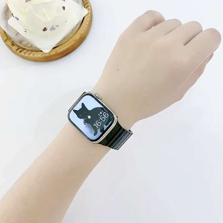 クールで引き締まる！黒のアップルウォッチ用ステンレスバンドおすすめ5選