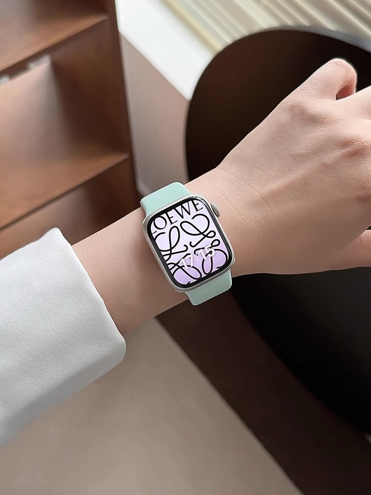 アップルウォッチバンド スポーツ向け液態シリコンバンド