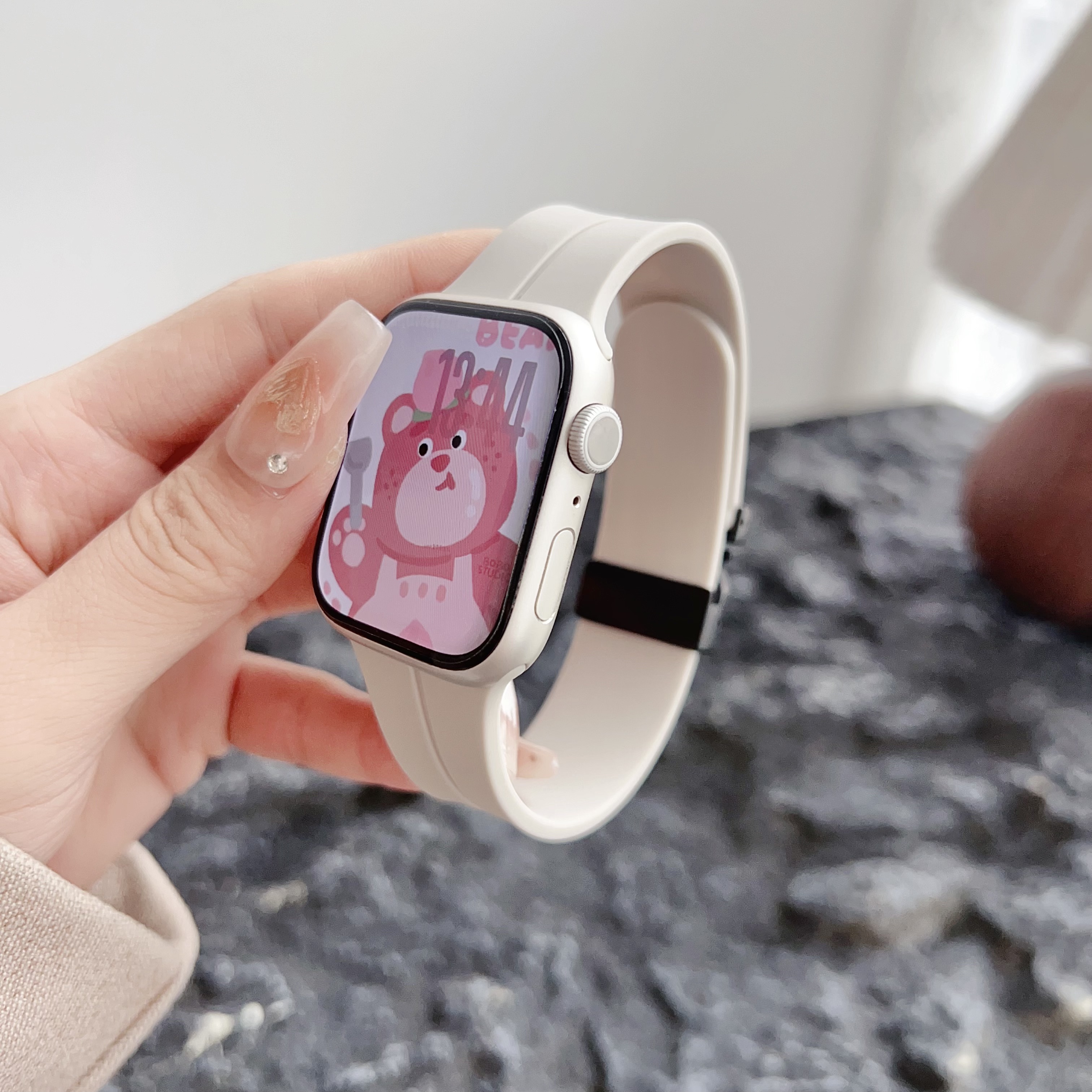 アップルウォッチバンド アクティブフィットバンド