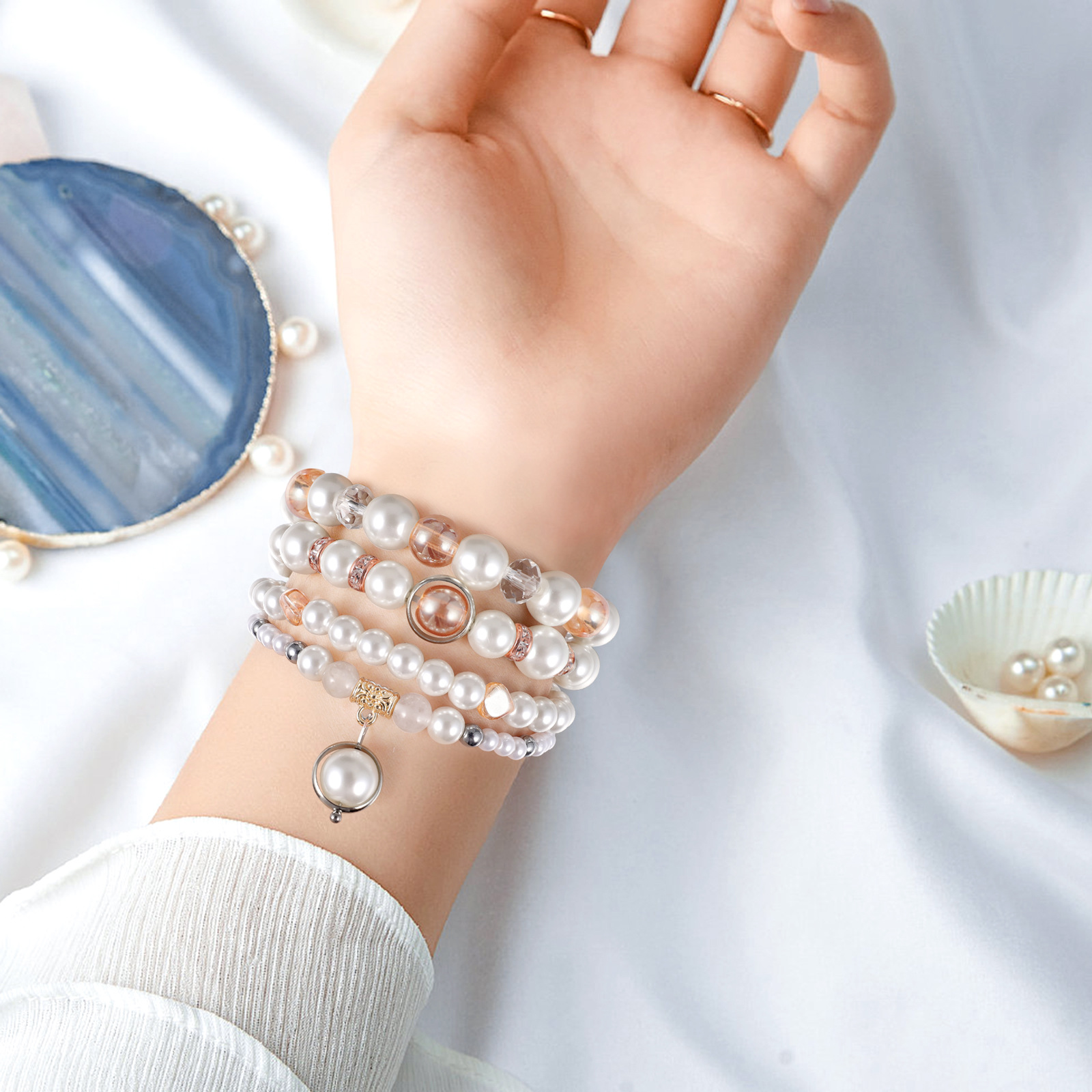 アップルウォッチバンド 真珠とビジュー装飾の華やかステンレスバンド