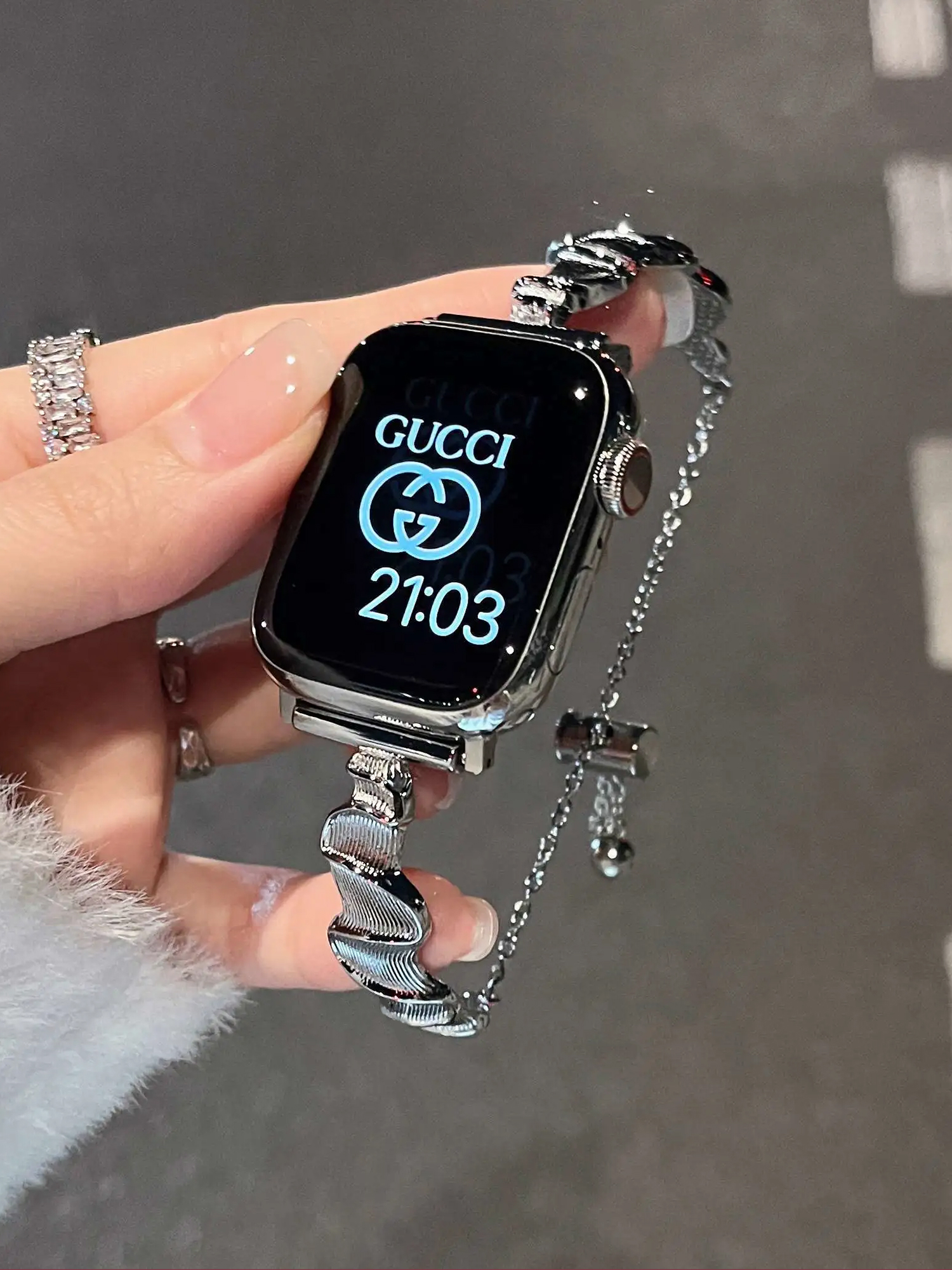 アップルウォッチバンド 波紋ステンレスチェーンバンド