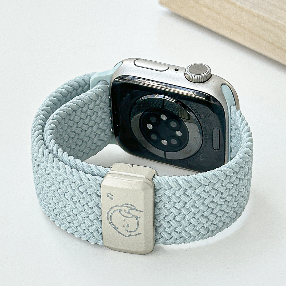 アップルウォッチバンド 優美な編み込みコレクション