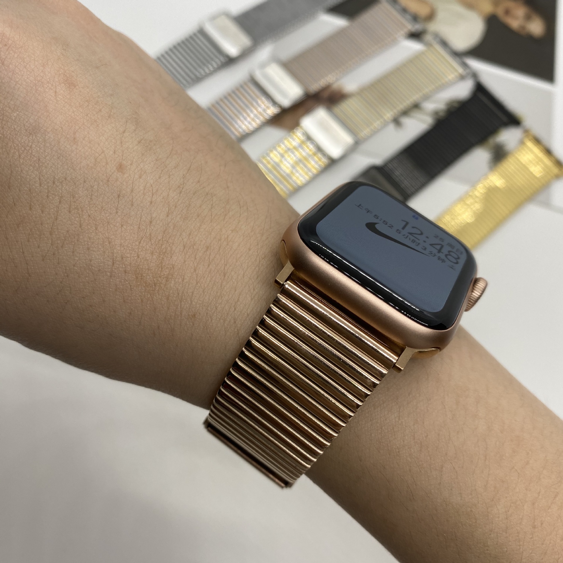 アップルウォッチバンド ステンレス製リブ編みメッシュ腕時計バンド