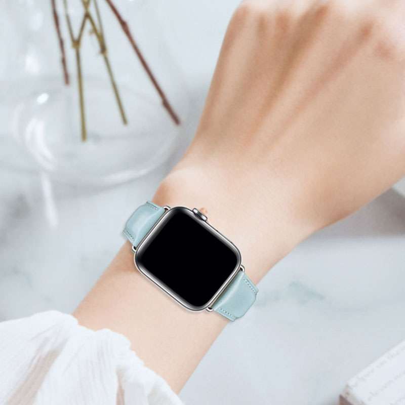 おしゃれな手元を演出する！applewatchバンドレザーレディース5選