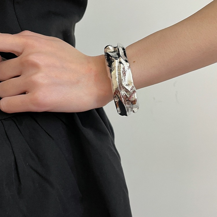 不規則デザイン個性的バングル上品な腕飾り調節可能 ゴールド