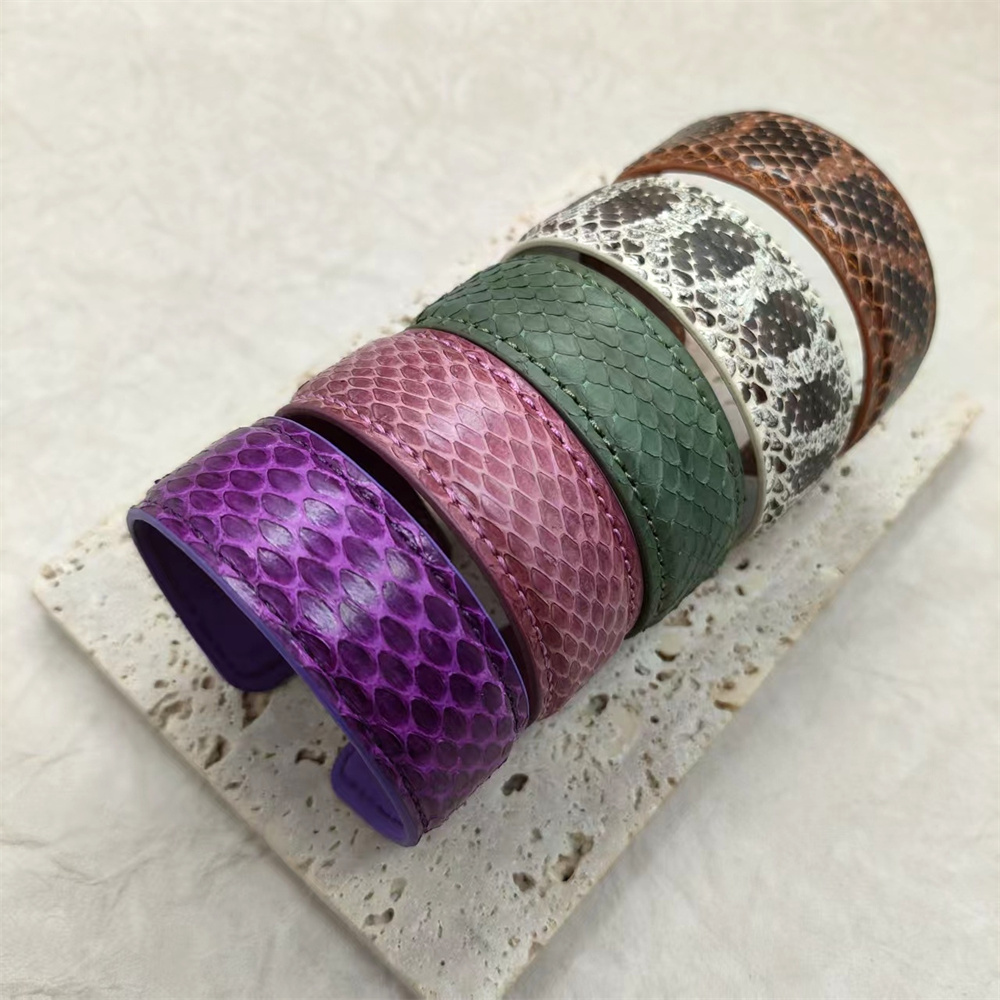 本革パイソン柄バングル開口式腕輪レディース