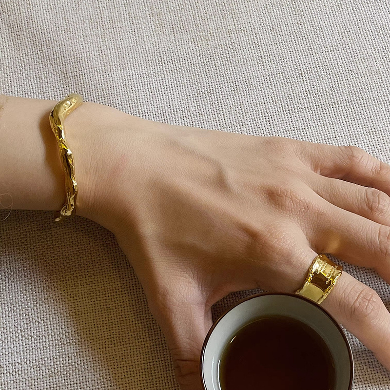不規則デザイン調節可能バングル個性的高級感アクセサリー ゴールド