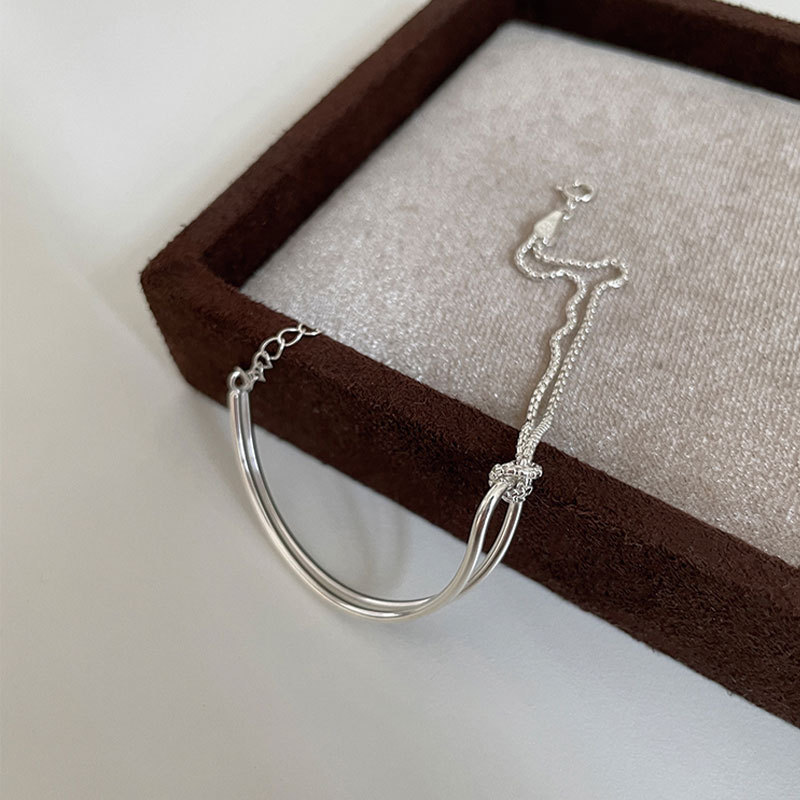 シルバーチェーン付きバングル女性用上品腕輪