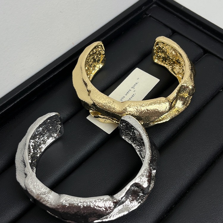 不規則デザイン個性的バングル上品な腕飾り調節可能 ゴールド