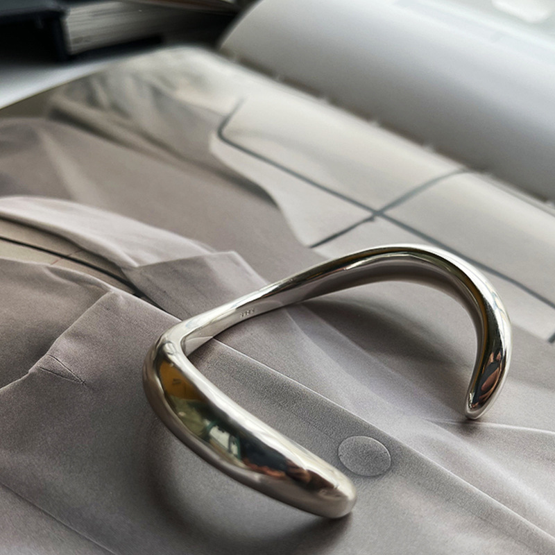 純銀925レディースバングル上品なシルバー腕輪