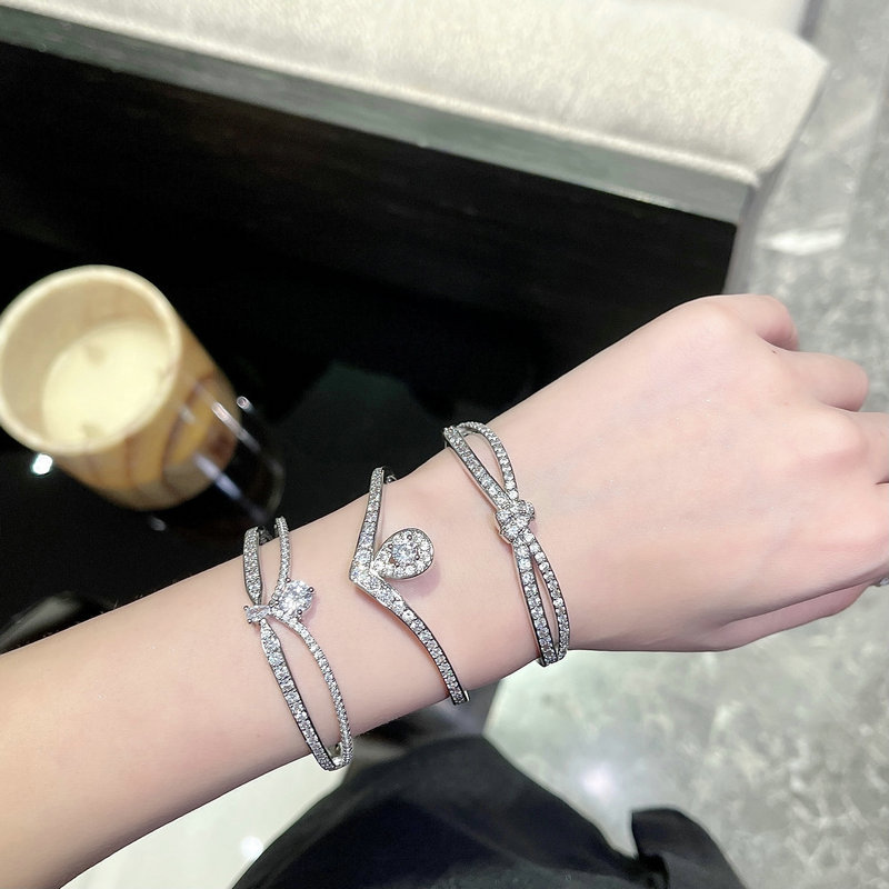 王冠モチーフ シルバーバングル 上品 レトロ 韓国風 軽量