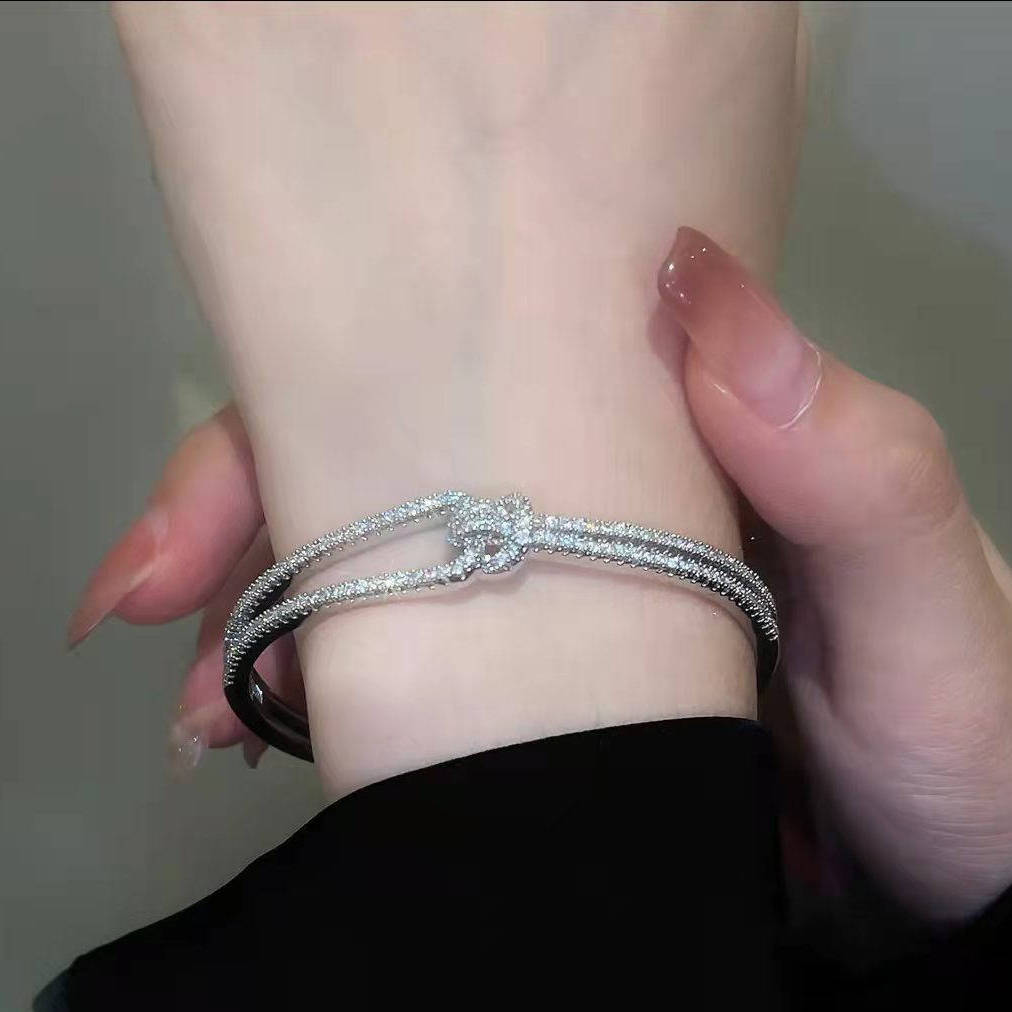 輝石装飾バングル 調節可能 個性的デザイン腕飾り シルバー