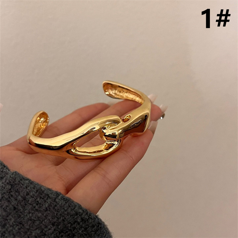 チェーンモチーフ開口バングル上品腕輪 ゴールド