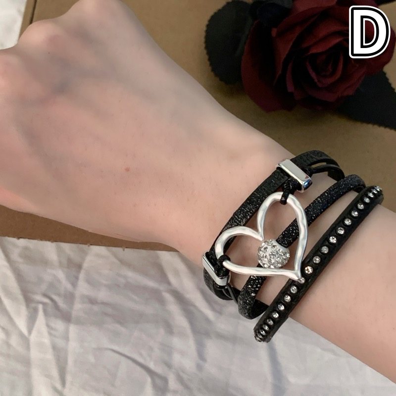 ハート装飾レザーバングル女性用多重層デザイン腕輪