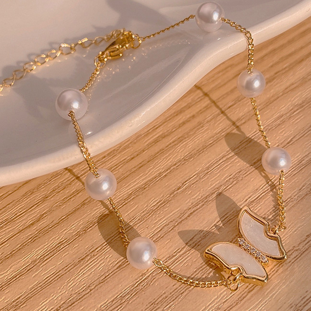 蝶々模様パール付きゴールドバングル