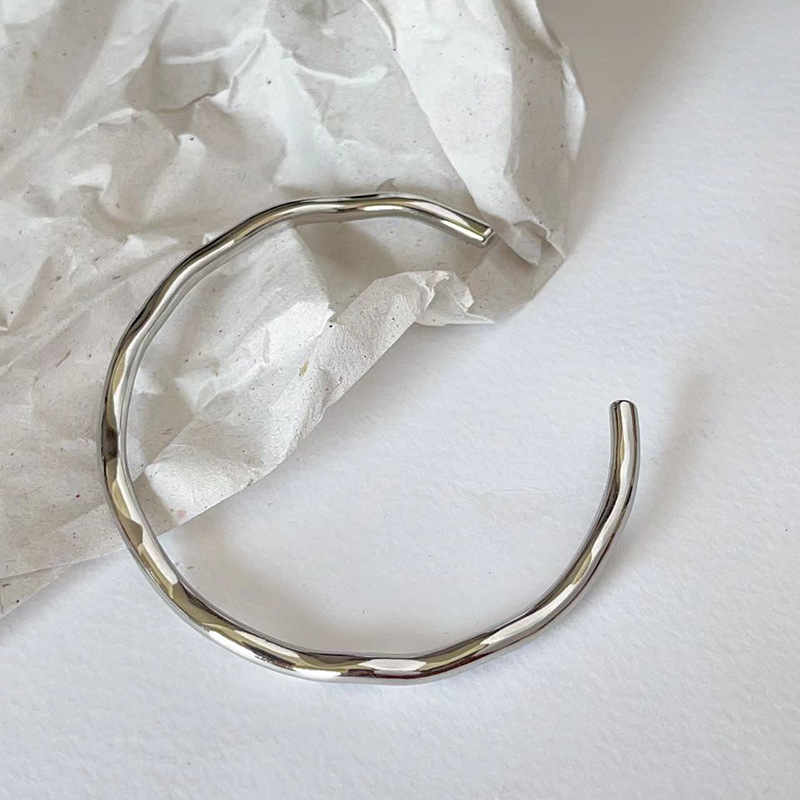 18金バングル レディース ゴールド シンプル腕輪 上品アクセサリー