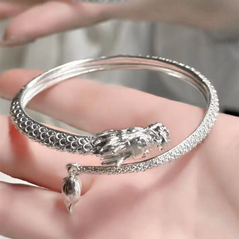 https://fulmo-img-server.com/bangledot/011bc5d1-0cbe-43ac-8f3e-d29f13bca2d2.jpg