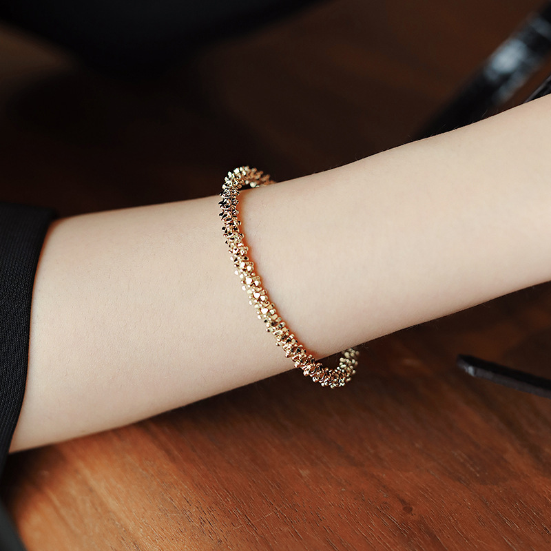 https://fulmo-img-server.com/bangledot/12a4162b-b2c6-4fc5-a6bd-4cec6c39d4e6.jpg