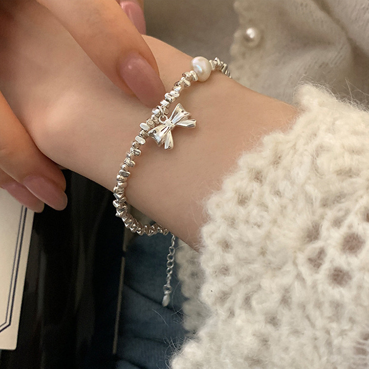 https://fulmo-img-server.com/bangledot/14a2fa75-3810-4f45-b710-7fcefeab5352.jpg