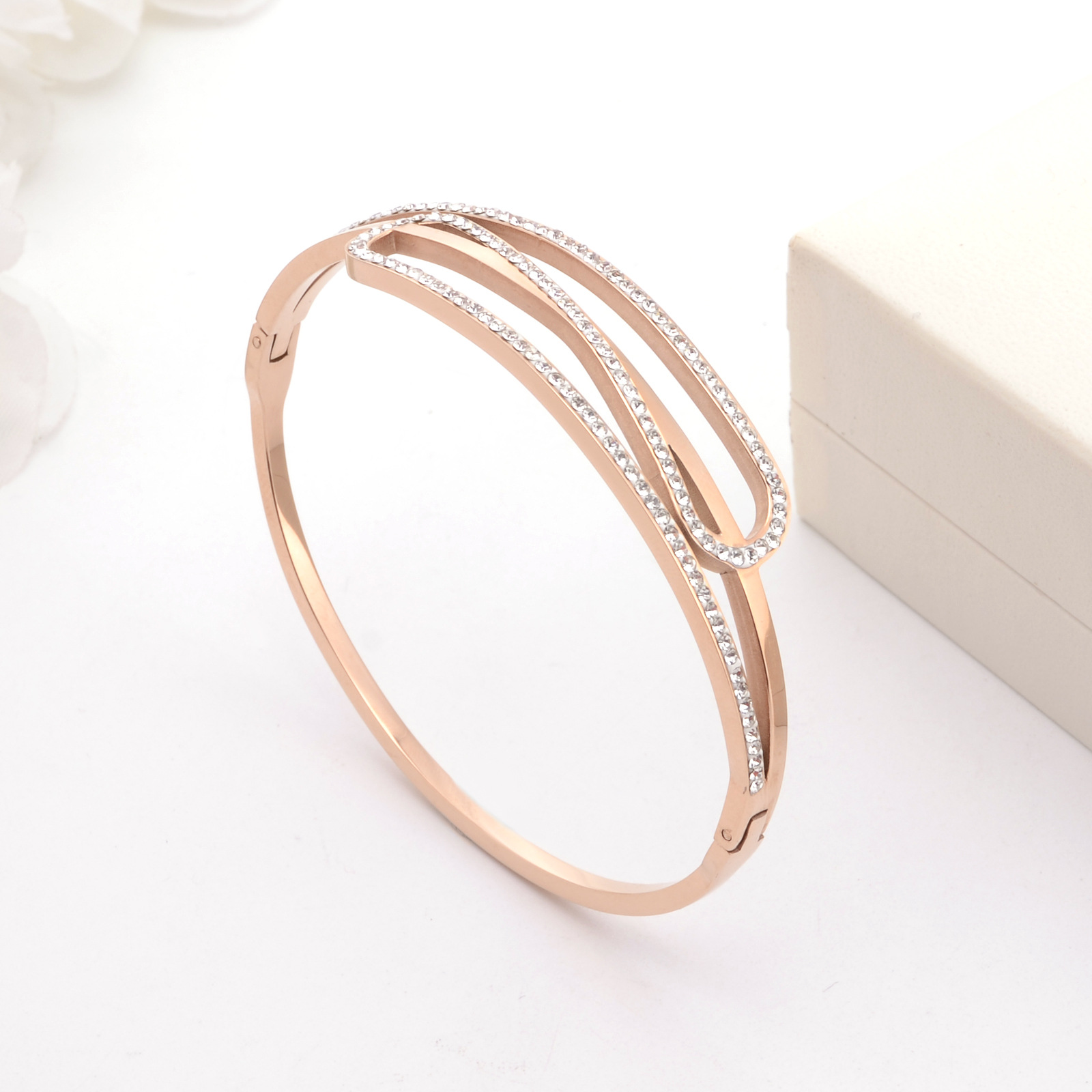 https://fulmo-img-server.com/bangledot/1ab9401e-b150-4dba-bfeb-28d1beea55d2.jpg