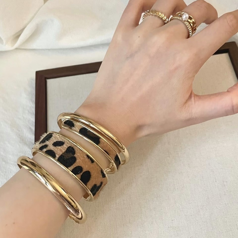 https://fulmo-img-server.com/bangledot/2247fe37-49d5-4645-8b07-c8a221017c22.jpg